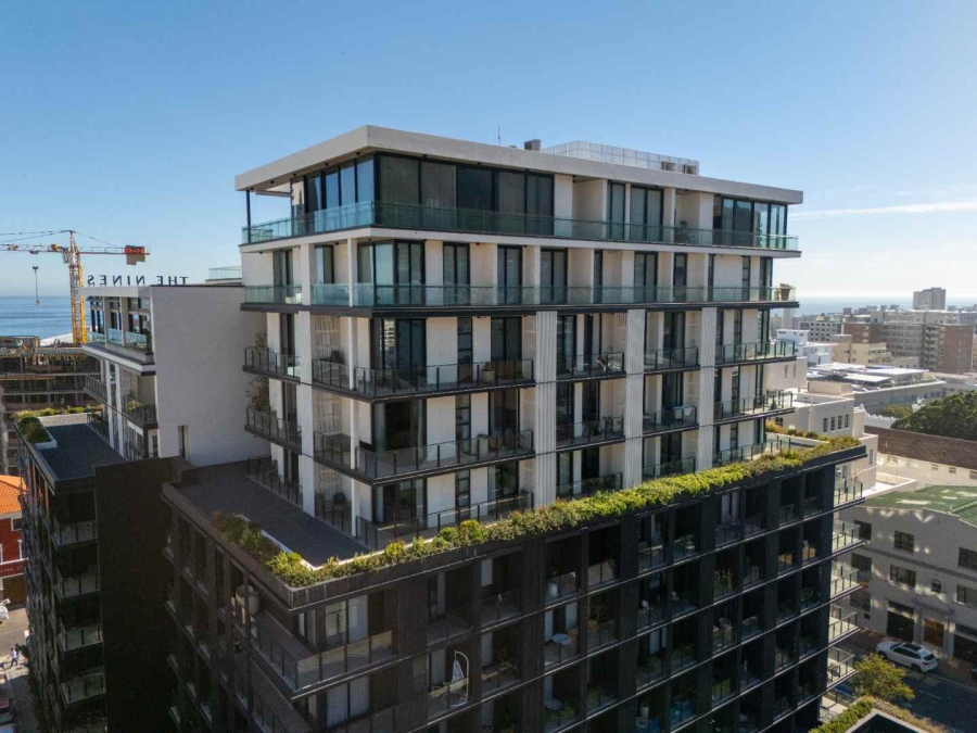 2 Bedroom Property for Sale in Sea Point Western Cape